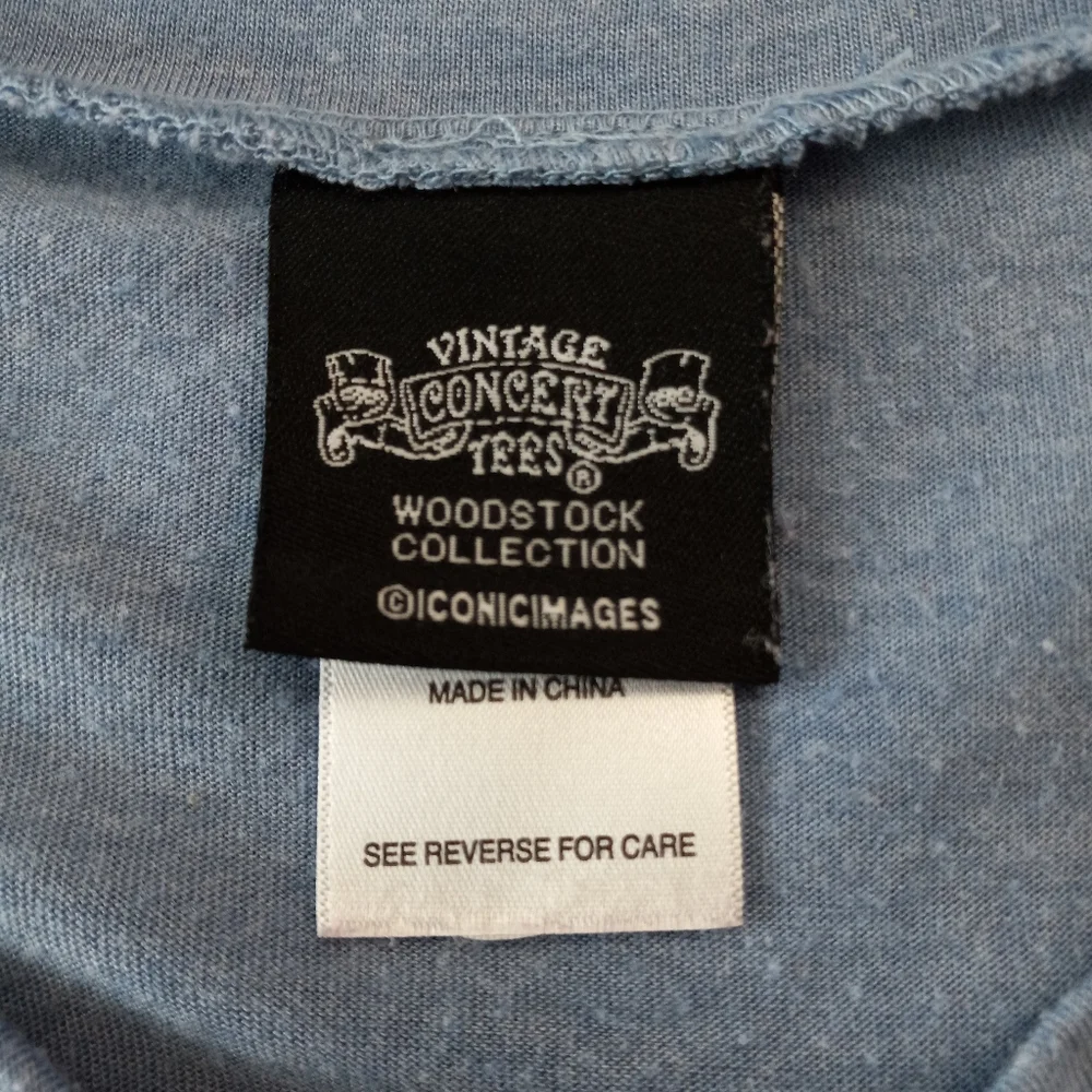 Jerry Leigh Woodstock Distressed Graphic Tee Size Small - Picture 5 of 8